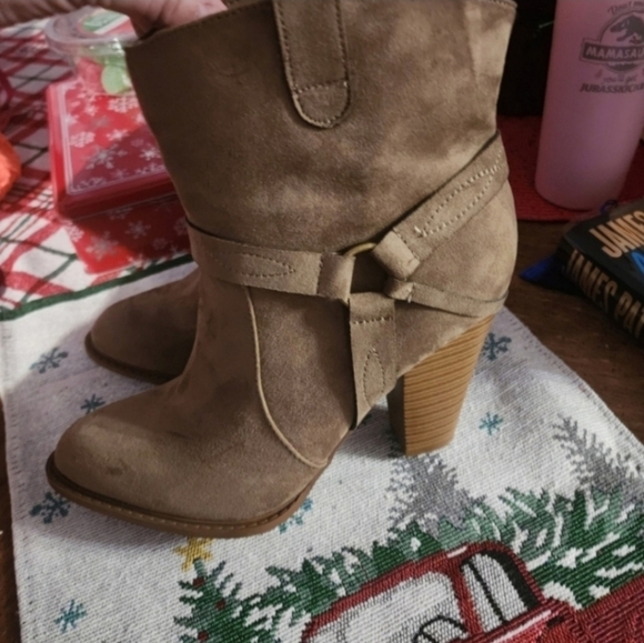 🍁🍂Nwt Justfab size 10 heeled boots - Picture 5 of 5